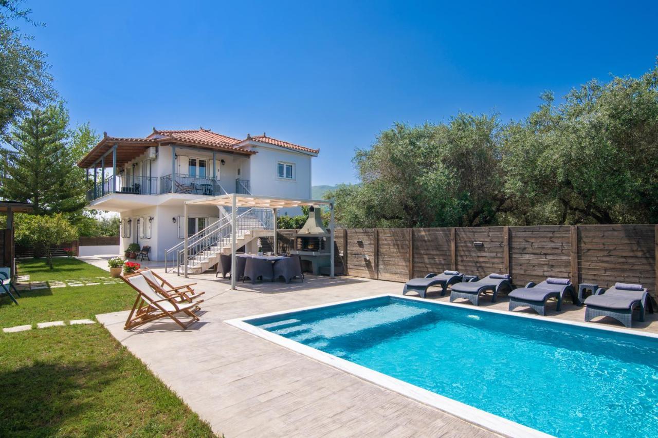 Ruvelis Villa Fiolitis Exterior photo