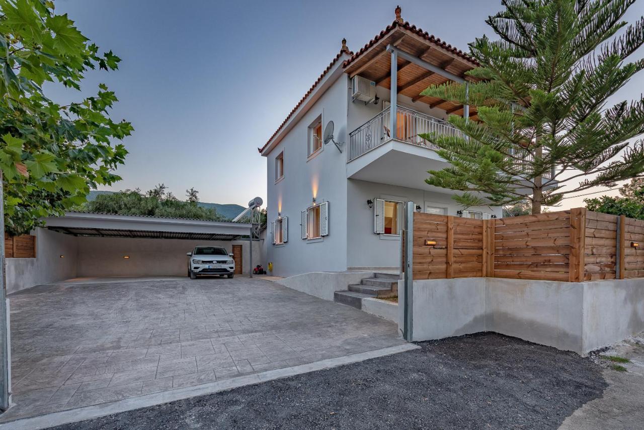 Ruvelis Villa Fiolitis Exterior photo